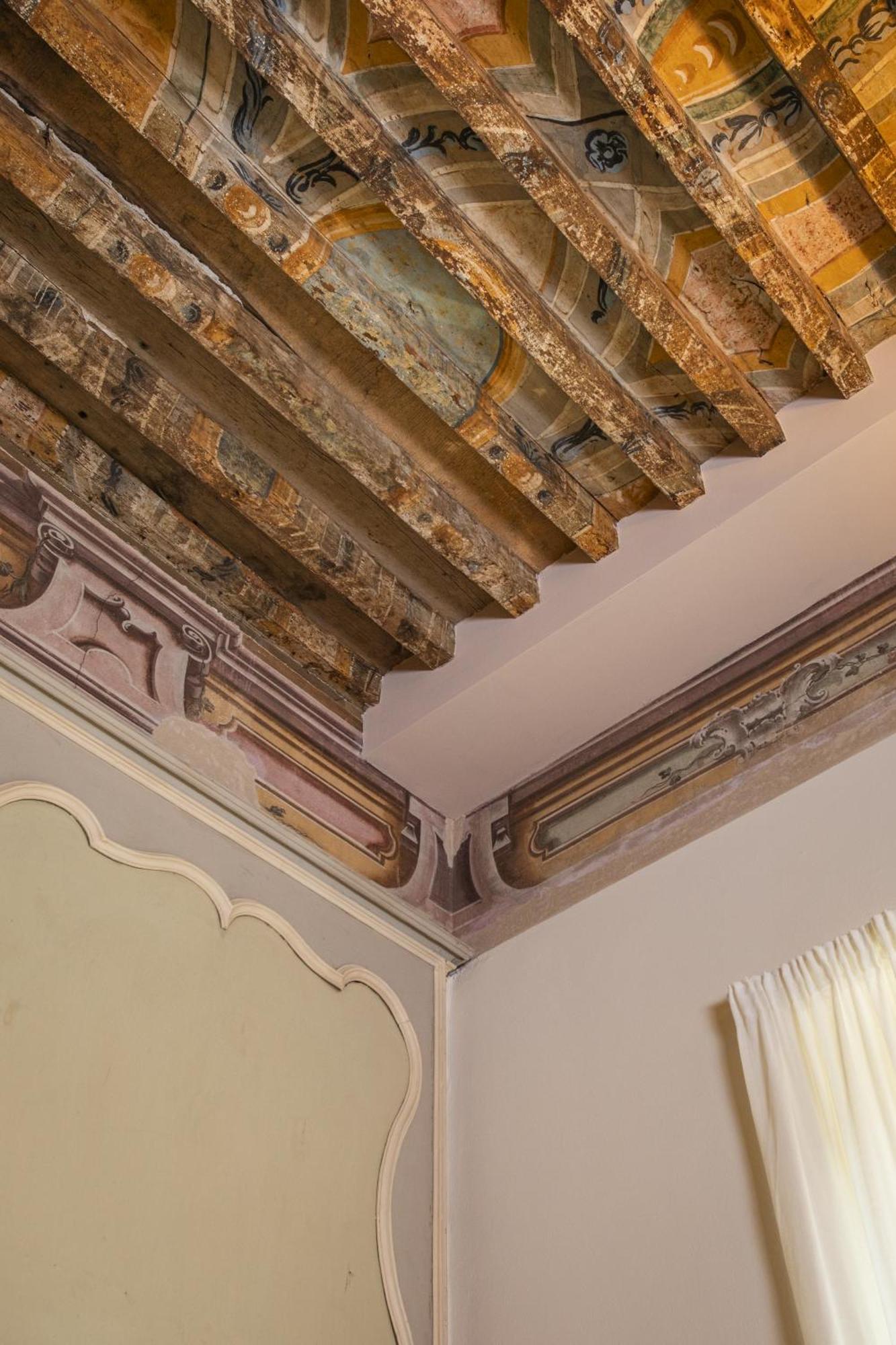 Palazzo Ratti Boutique Rooms 凯拉斯科 外观 照片