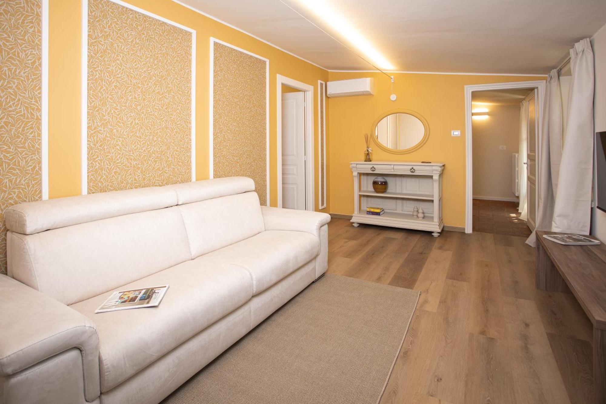 Palazzo Ratti Boutique Rooms 凯拉斯科 外观 照片