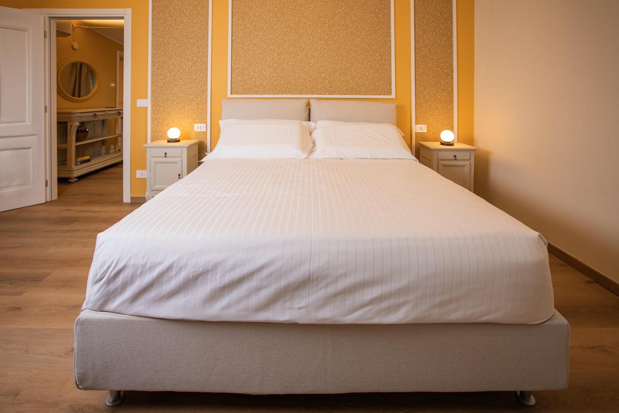 Palazzo Ratti Boutique Rooms 凯拉斯科 外观 照片